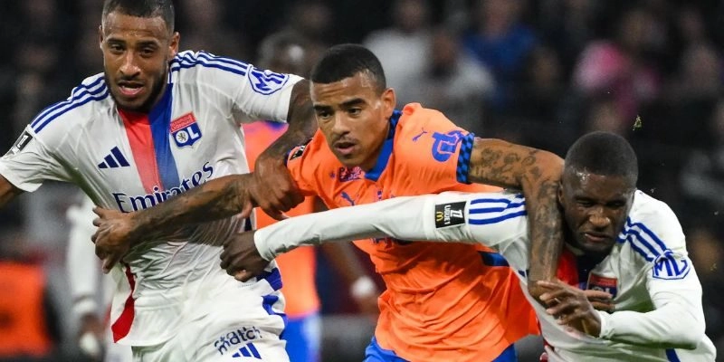 Cách Đọc Kèo Bóng Đá - Hiểu Nhanh Tỷ Lệ, Bắt Kèo Chuẩn 3 Kèo ném biên dựa vào số lần bóng ra ngoài sân