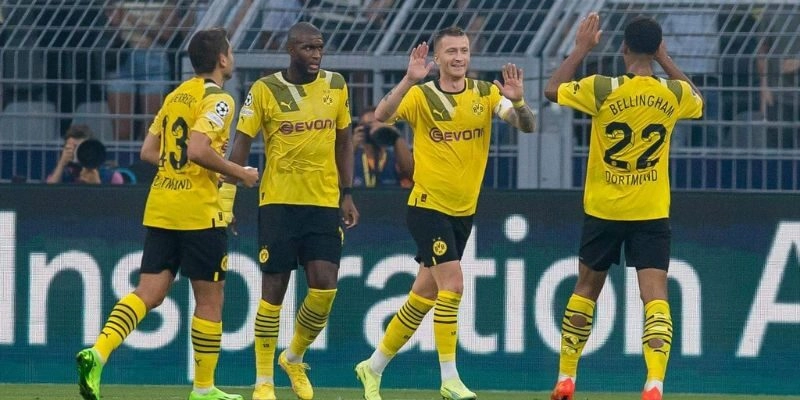 Theo dõi thay người để điều chỉnh kèo hợp lý